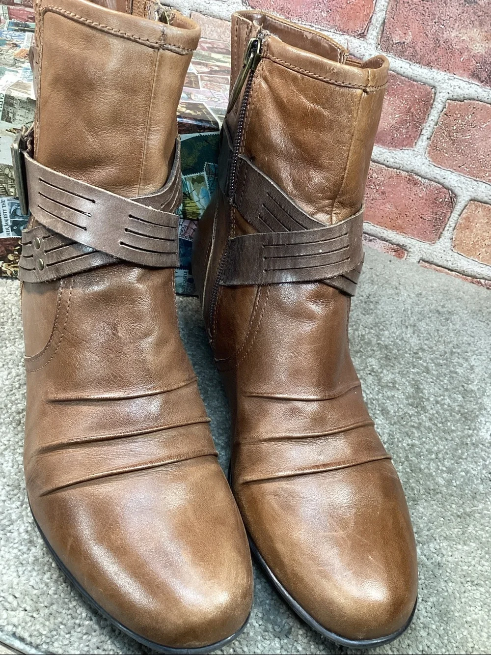 Earth Odyssey womens ankle boots size 9